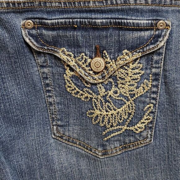 Zena Women's 12 Straight Leg Medium Wash Embroidered Button Flap Pocket Jeans - Picture 3 of 5